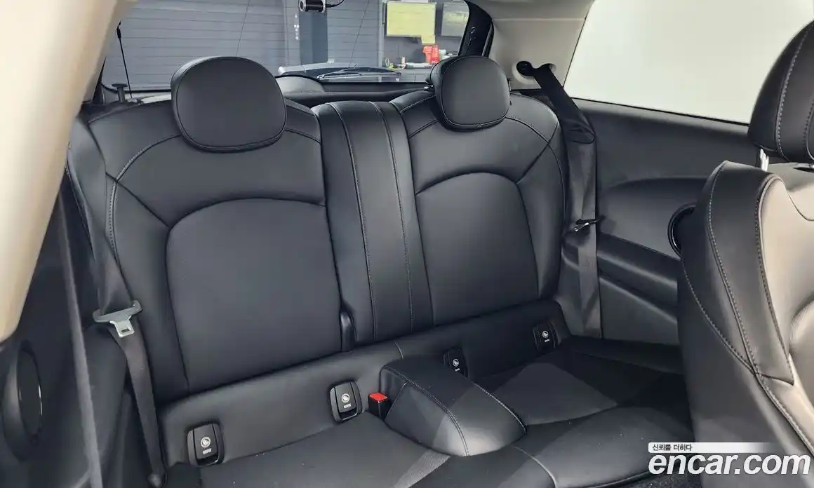 Mini Cooper 2018 1.5 Автомат в Москве № 472006, фото 12