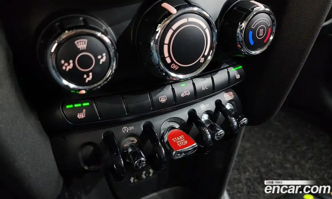 Mini Cooper 2018 1.5 Автомат в Москве № 472006, фото 18