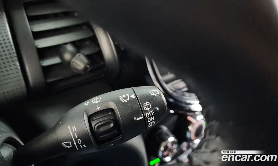 Mini Cooper 2018 1.5 Автомат в Москве № 472006, фото 19