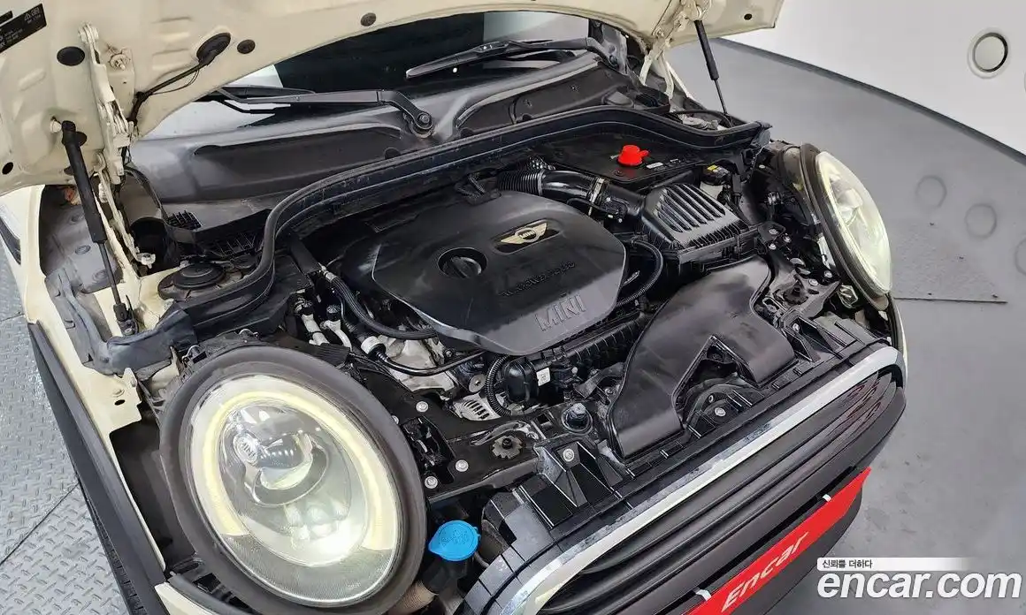 Mini Cooper 2018 1.5 Автомат в Москве № 472006, фото 6