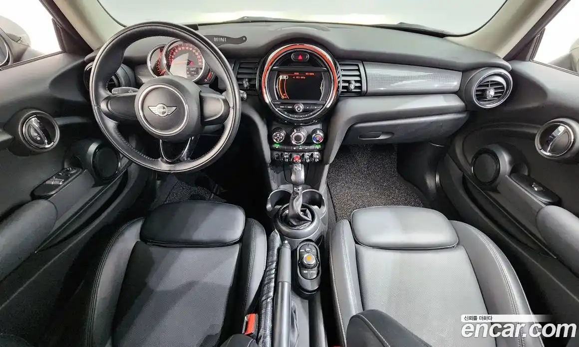 Mini Cooper 2018 1.5 Автомат в Москве № 472006, фото 7