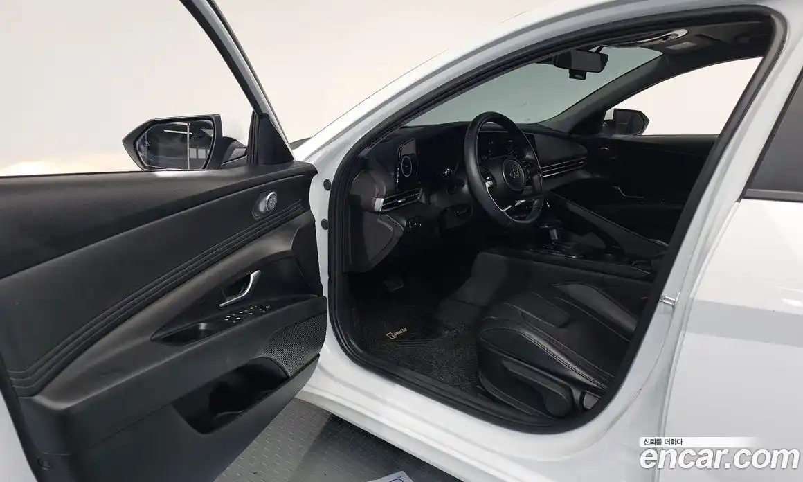 Hyundai Avante 2023 1.6 Автомат в Москве № 47593, фото 9