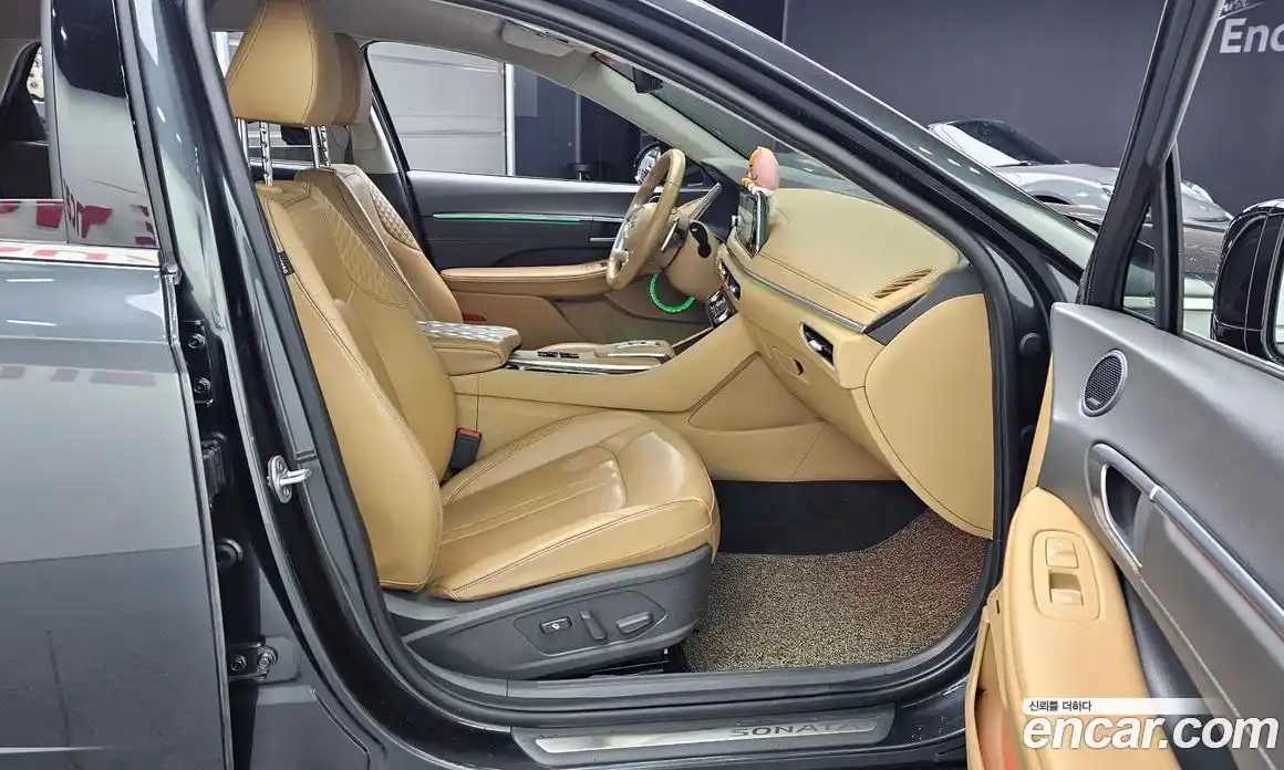 Hyundai Sonata 2023 1.6 Автомат в Москве № 49616, фото 15