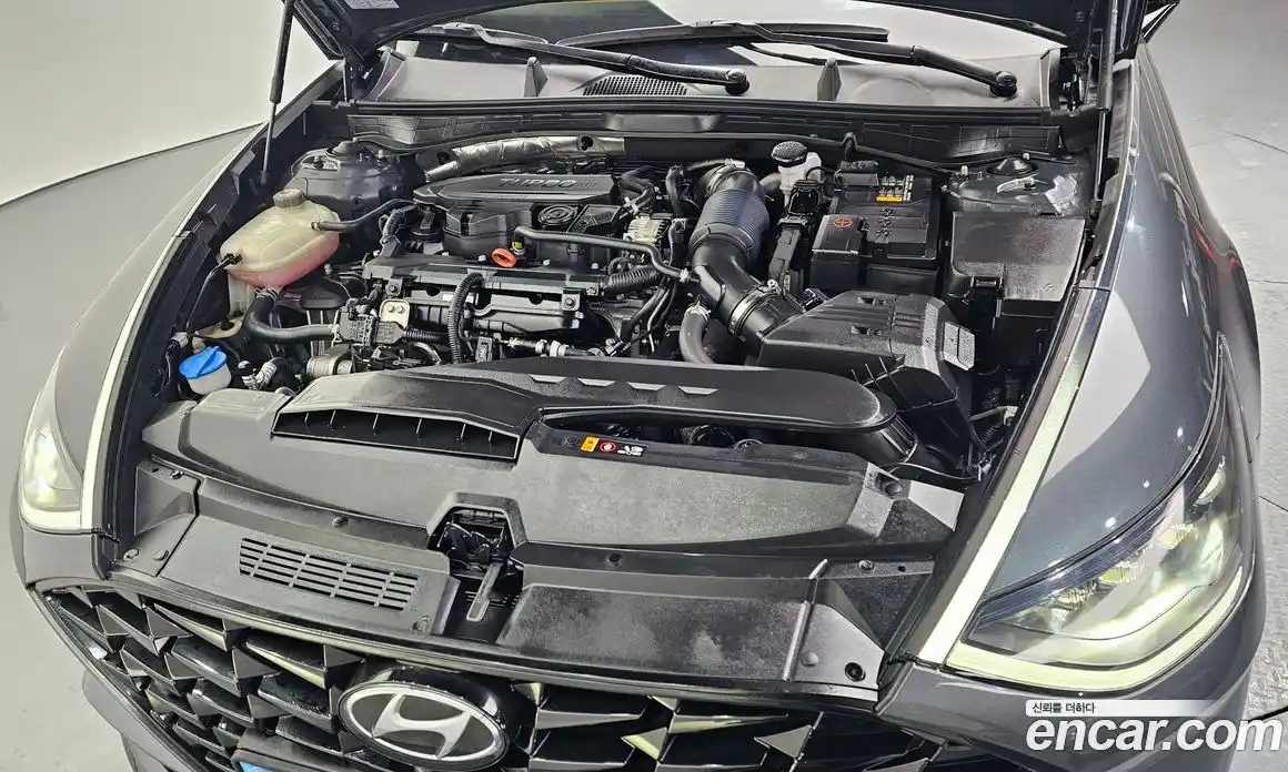 Hyundai Sonata 2023 1.6 Автомат в Москве № 49616, фото 16