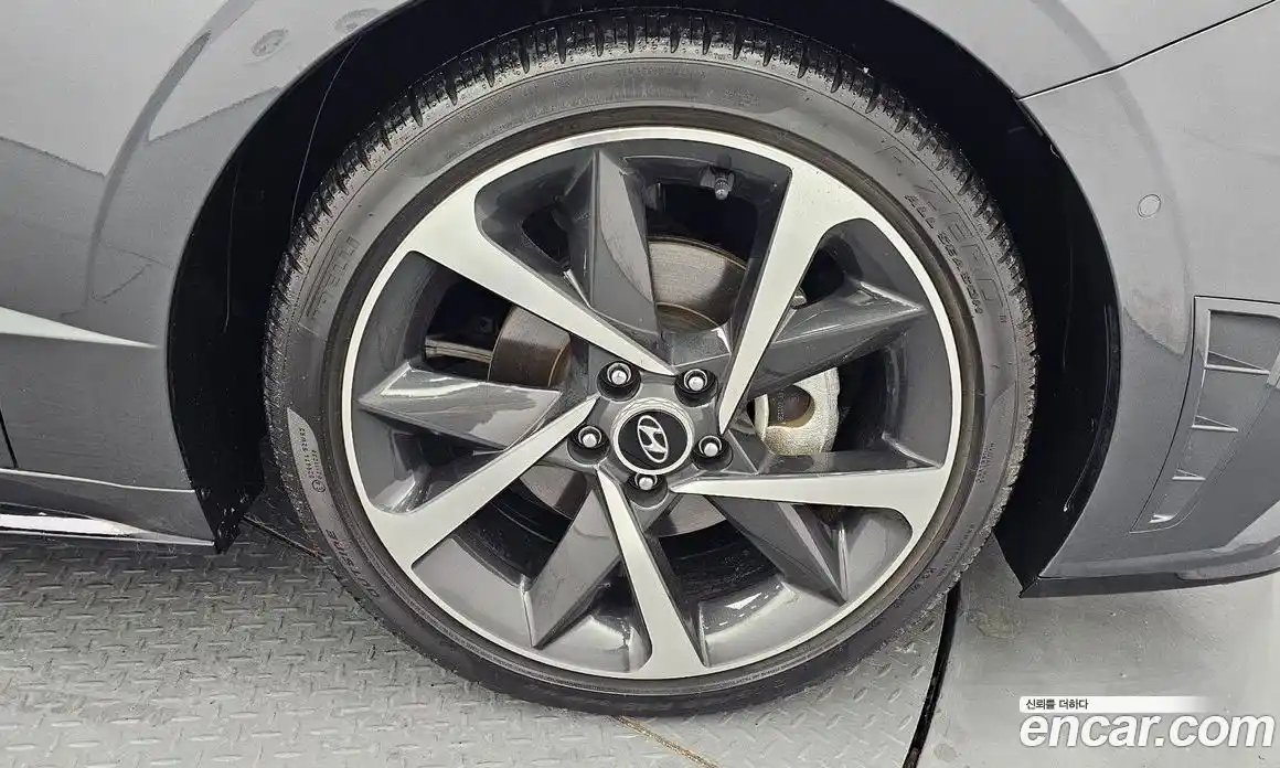 Hyundai Sonata 2023 1.6 Автомат в Москве № 49616, фото 6