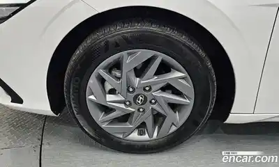 Hyundai Avante 2025 1.6 Автомат в Москве № 49623, миниатюра 4