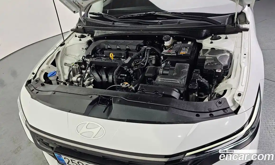 Hyundai Avante 2025 1.6 Автомат в Москве № 49623, фото 5