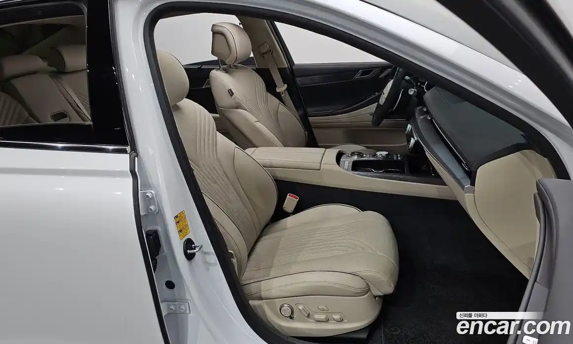 Genesis G80 2023 2.5 Автомат в Москве № 59240, фото 17