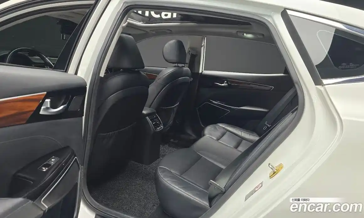 Kia K7 2017 3.0 Автомат в Москве № 10292, фото 12