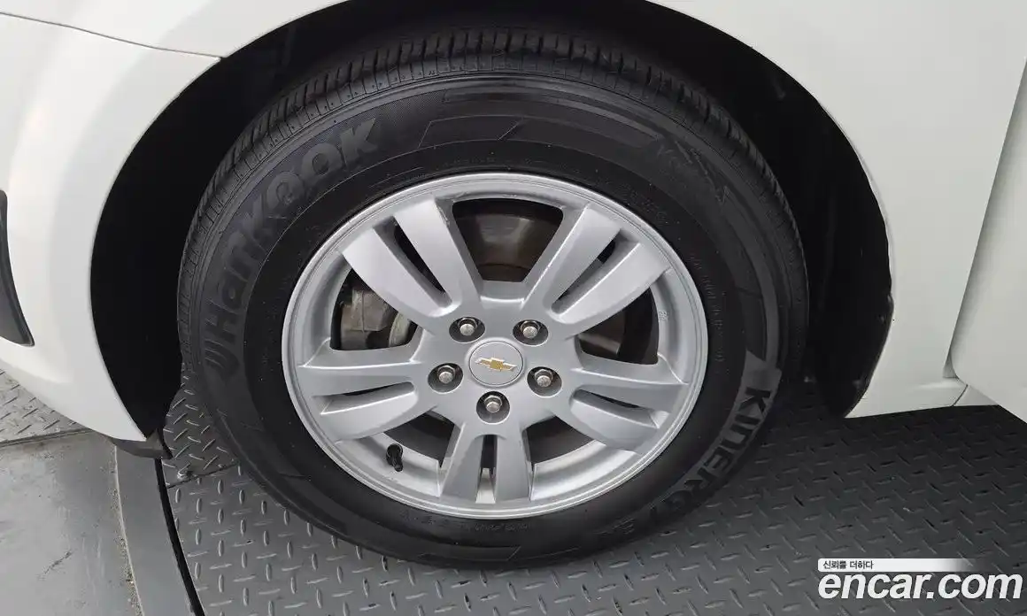 Chevrolet Aveo 2016 1.4 Автомат в Москве № 104696, фото 16