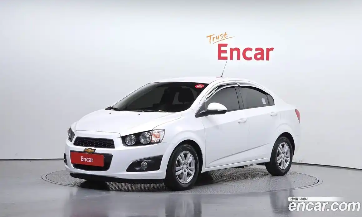 Chevrolet Aveo 2016 1.4 Автомат в Москве № 104696, фото 10