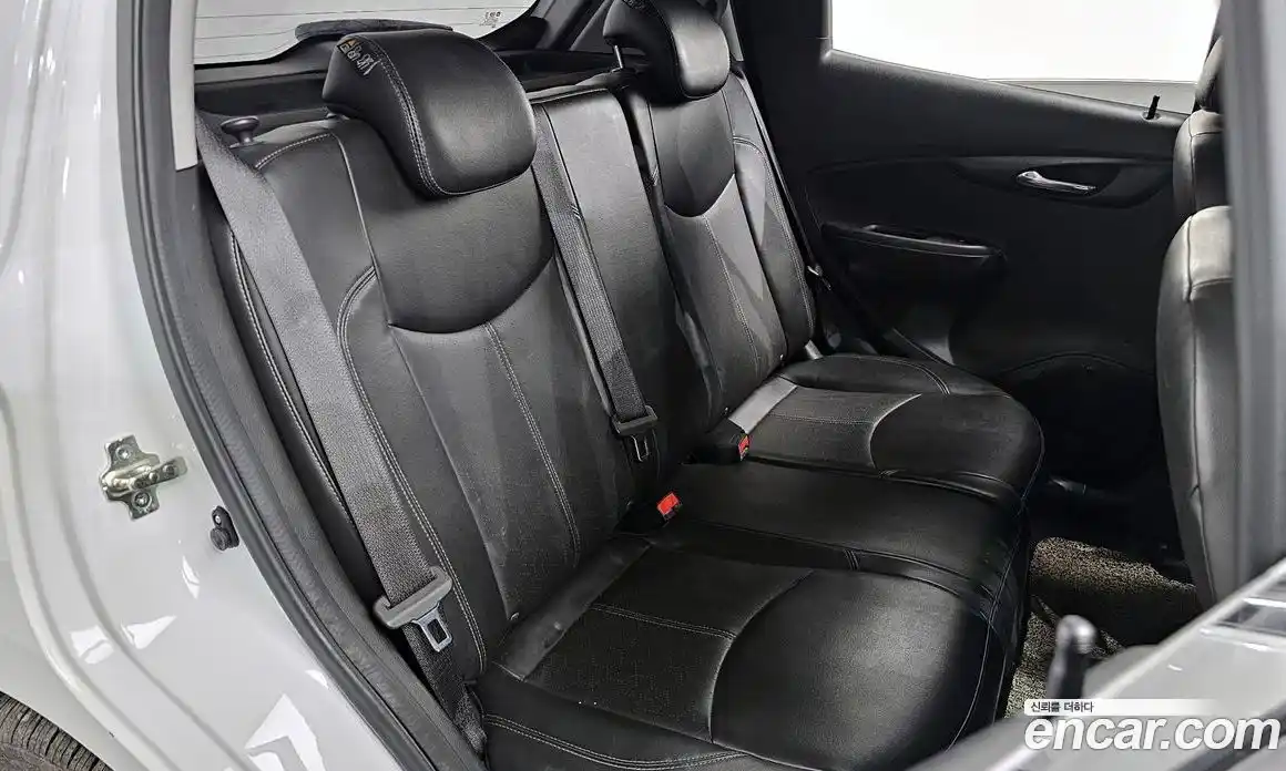 Chevrolet Spark 2016 1.0 Механическая в Москве № 105516, фото 11