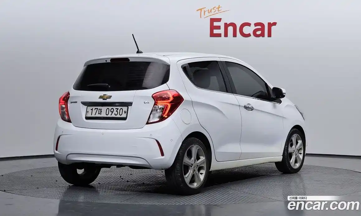 Chevrolet Spark 2016 1.0 Механическая в Москве № 105516, фото 12