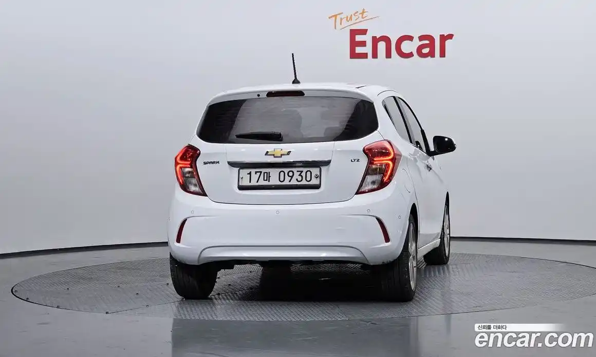 Chevrolet Spark 2016 1.0 Механическая в Москве № 105516, фото 13