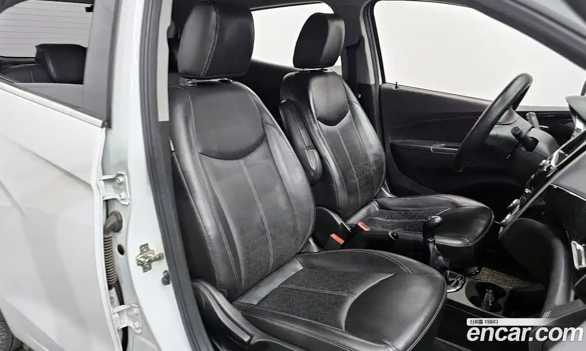 Chevrolet Spark 2016 1.0 Механическая в Москве № 105516, фото 14