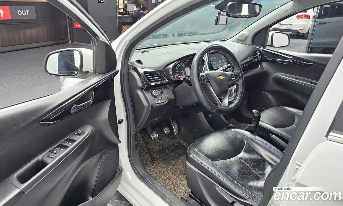 Chevrolet Spark 2016 1.0 Механическая в Москве № 105516, фото 5