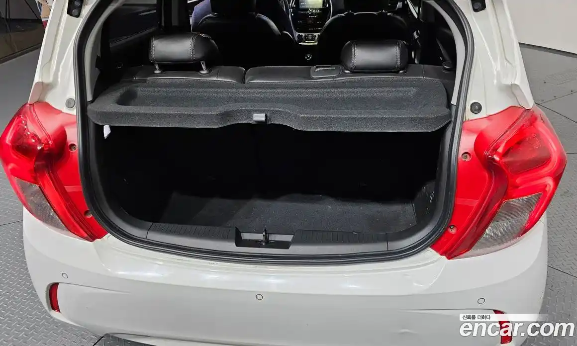 Chevrolet Spark 2016 1.0 Механическая в Москве № 105516, фото 6