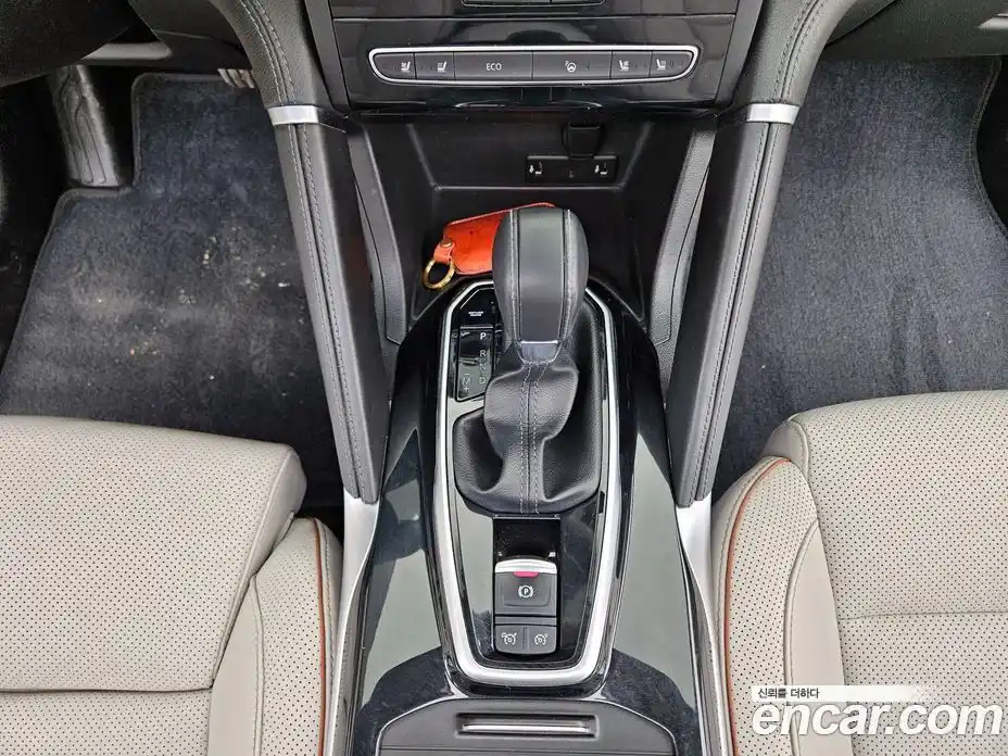 Renault QM6 2022 2.0 Автомат в Москве № 107201, фото 14