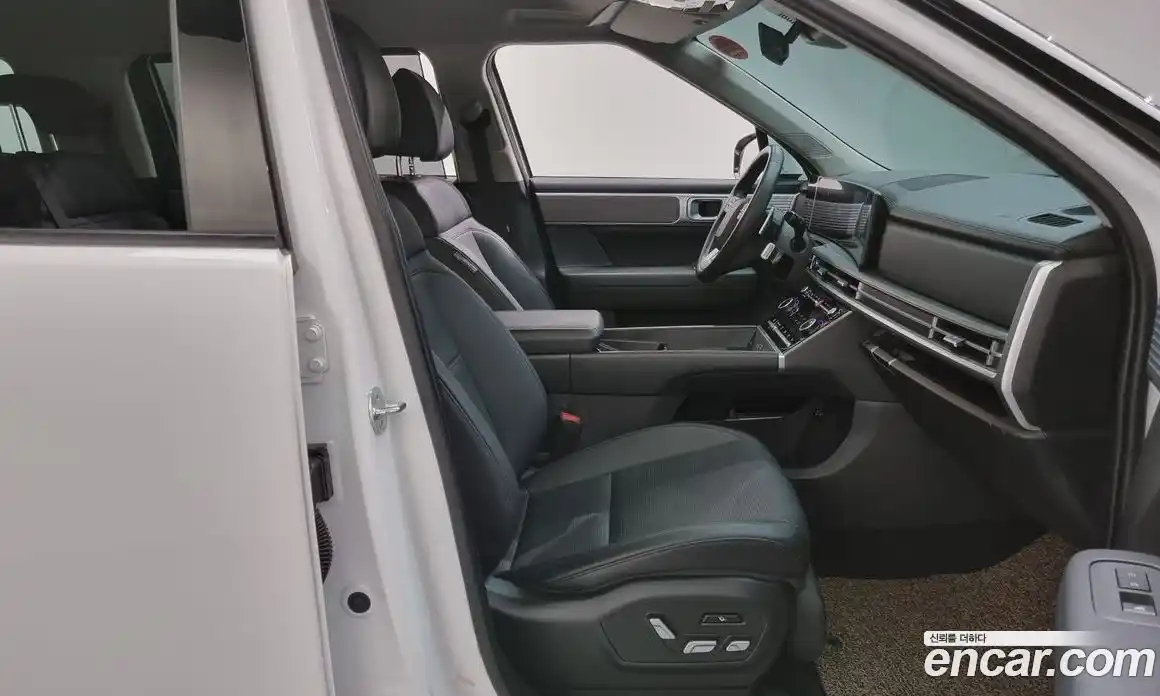 Hyundai Santa Fe 2024 2.5 Автомат в Москве № 108719, фото 6