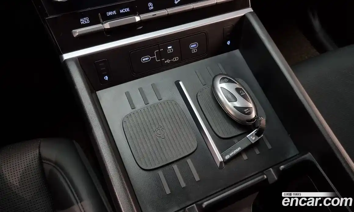 Hyundai Santa Fe 2024 2.5 Автомат в Москве № 108719, фото 7