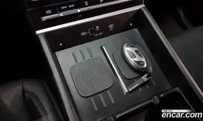 Hyundai Santa Fe 2024 2.5 Автомат в Москве № 108719, миниатюра 7