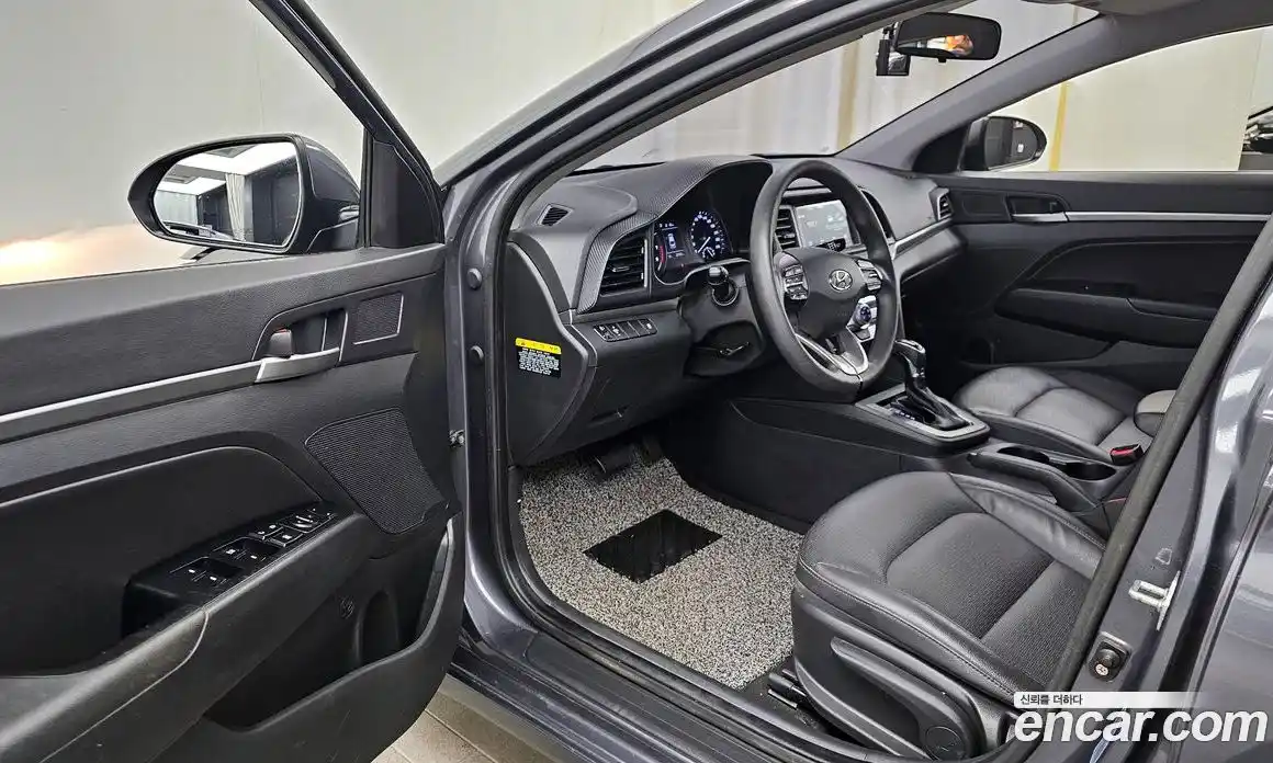 Hyundai Avante 2019 1.6 Автомат в Москве № 108796, фото 6