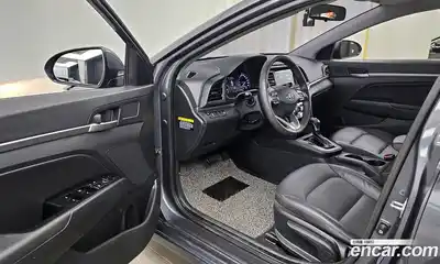 Hyundai Avante 2019 1.6 Автомат в Москве № 108796, миниатюра 6