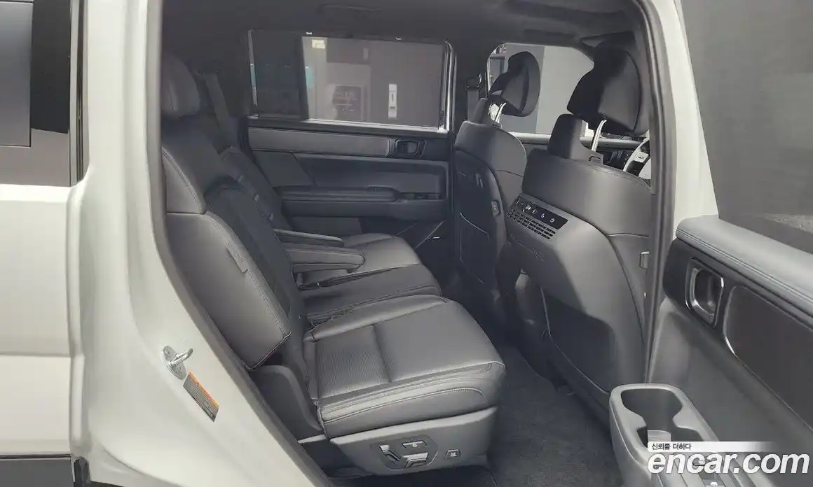 Hyundai Santa Fe 2024 1.6 Автомат в Москве № 119869, фото 12