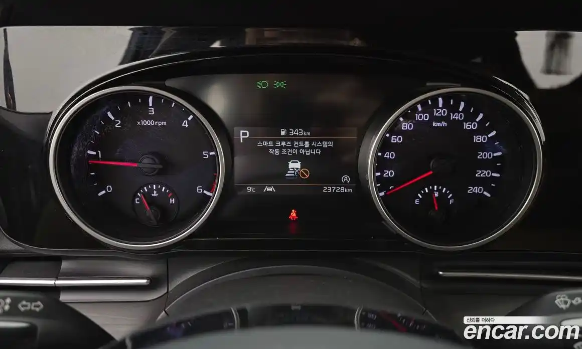 Kia Canival 2021 2.2 Автомат в Москве № 120521, фото 16