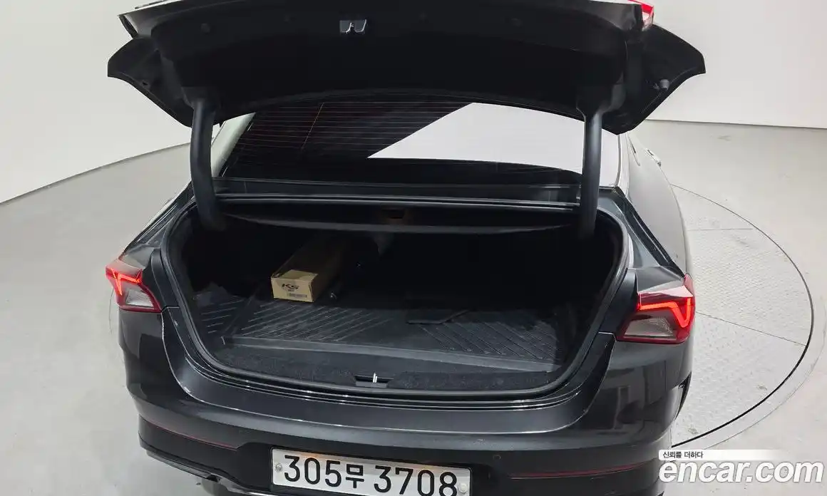 Kia K5 2020 2.0 Автомат в Москве № 12070, фото 1