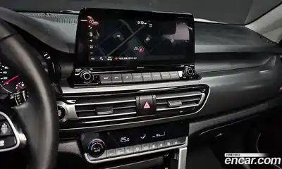 Kia Seltos 2023 1.6 Автомат в Москве № 121600, миниатюра 2