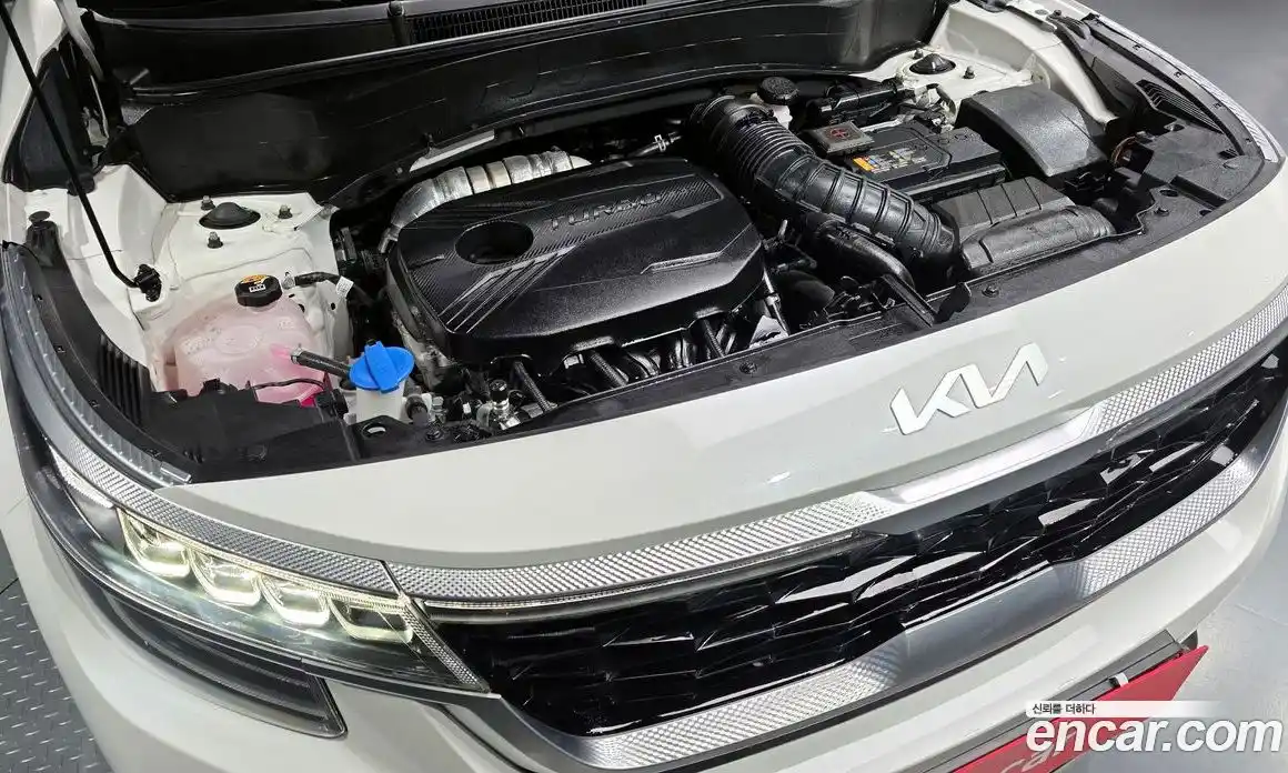 Kia Seltos 2023 1.6 Автомат в Москве № 121600, фото 4