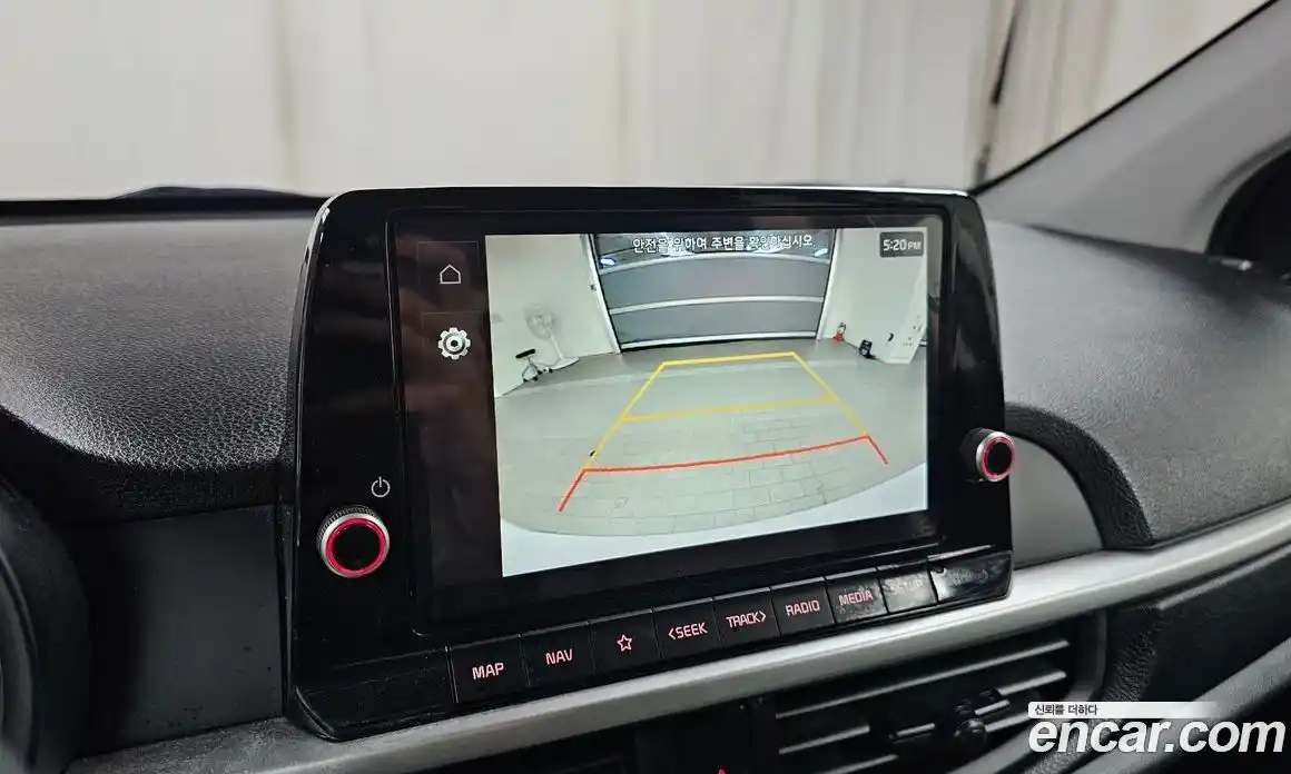 Kia Morning 2022 1.0 Автомат в Москве № 121814, фото 17