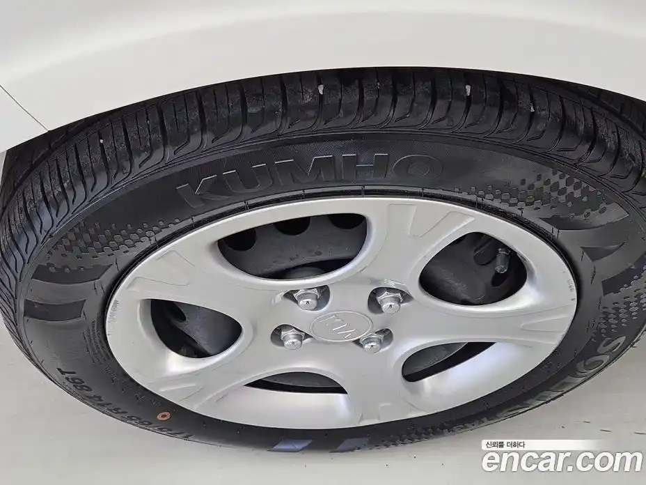 Kia Morning 2021 1.0 Автомат в Москве № 123903, фото 15