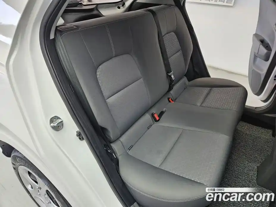 Kia Morning 2021 1.0 Автомат в Москве № 123903, фото 10