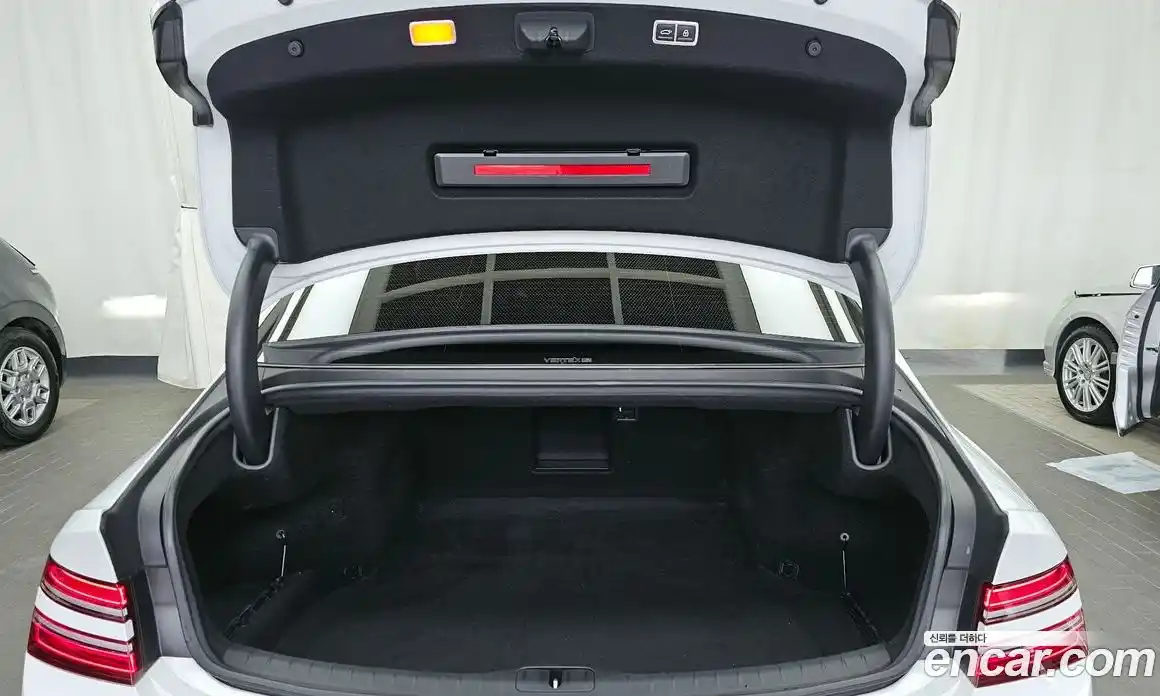 Genesis G80 2025 2.5 Автомат в Москве № 124466, фото 9