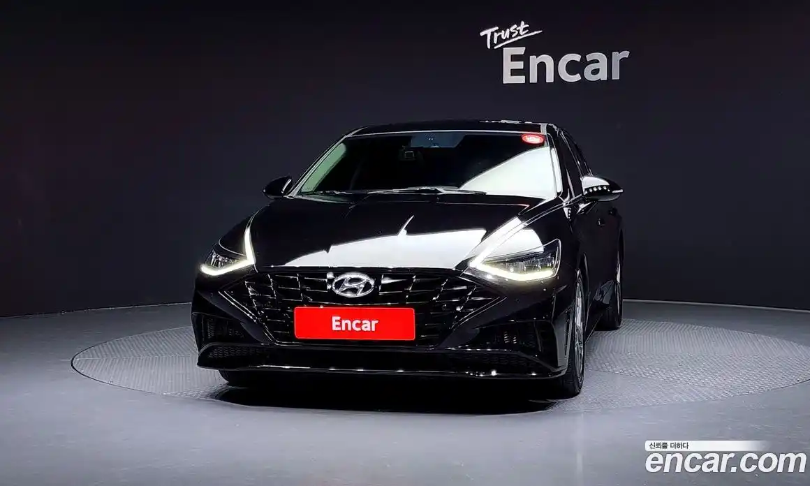 Hyundai Sonata 2022 2.0 Автомат в Москве № 126336, фото 3