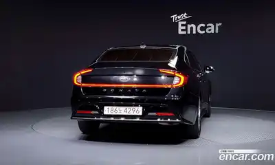 Hyundai Sonata 2022 2.0 Автомат в Москве № 126336, миниатюра 4