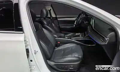 Hyundai Grandeur 2020 2.5 Автомат в Москве № 126437, миниатюра 8