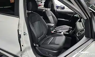 Kia Seltos 2023 1.6 Автомат в Москве № 128240, миниатюра 2