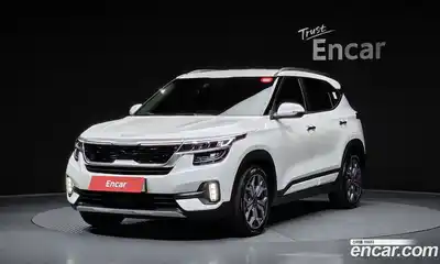 Kia Seltos 2023 1.6 Автомат в Москве № 128240, миниатюра 7