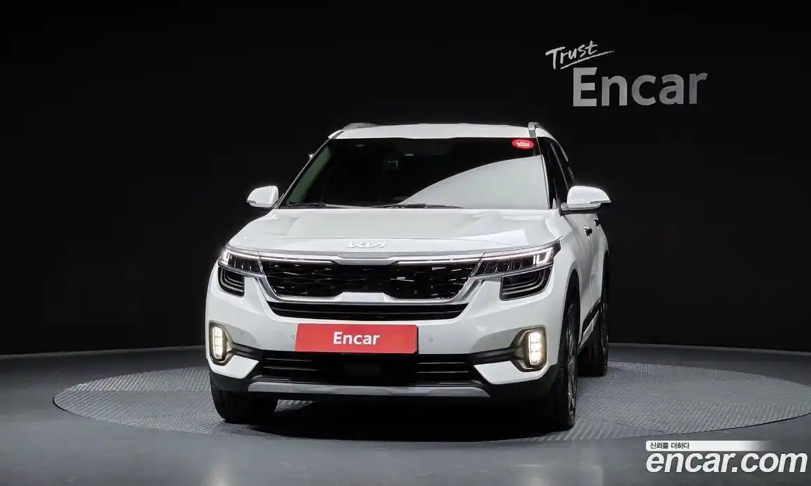 Kia Seltos 2023 1.6 Автомат в Москве № 128240, фото 10