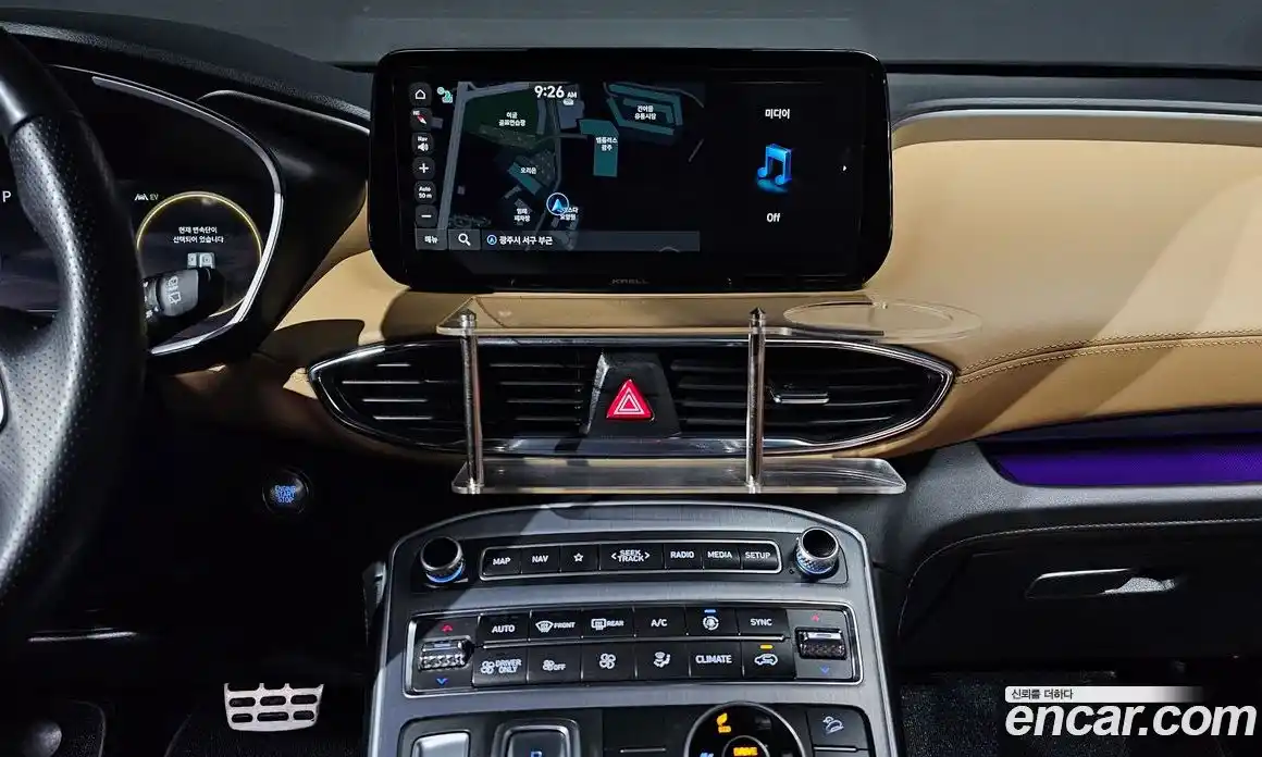 Hyundai Santa Fe 2023 1.6 Автомат в Москве № 130089, фото 8