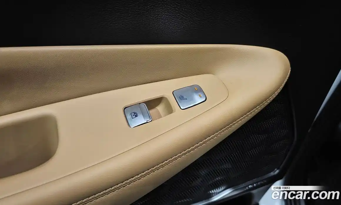 Hyundai Santa Fe 2023 1.6 Автомат в Москве № 130089, фото 10