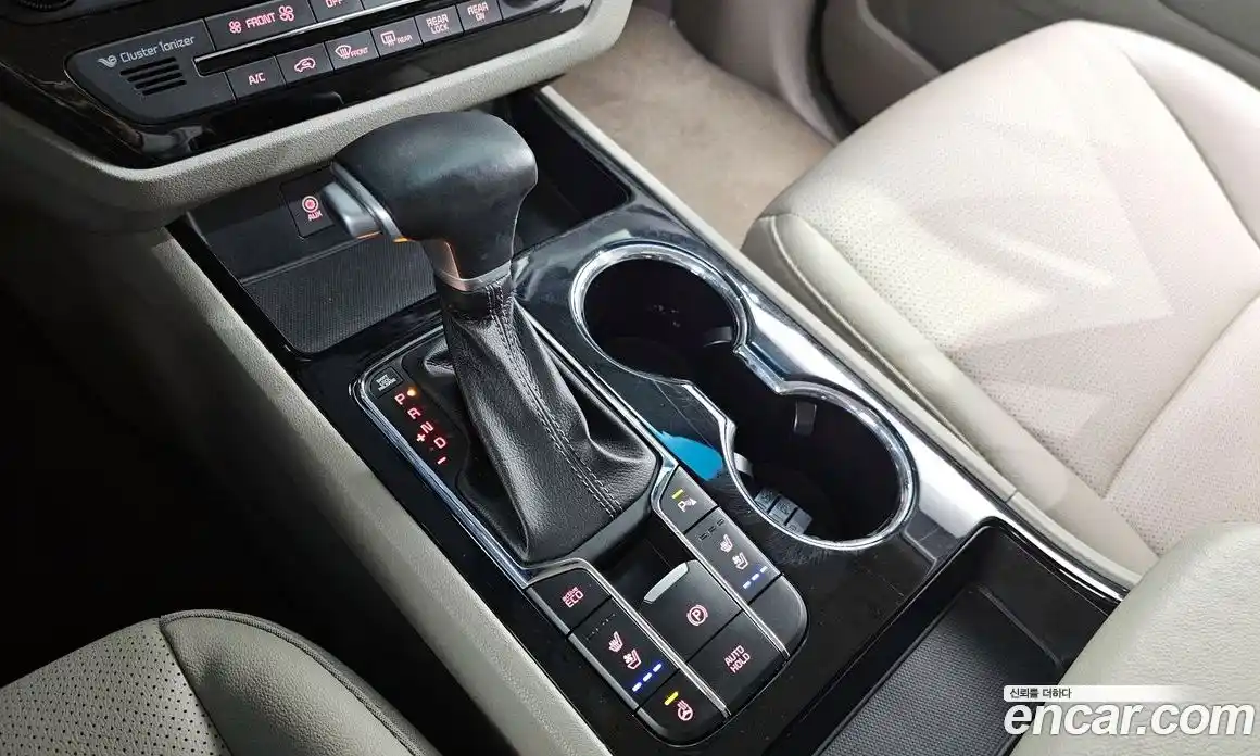 Kia Canival 2020 3.3 Автомат в Москве № 134139, фото 9