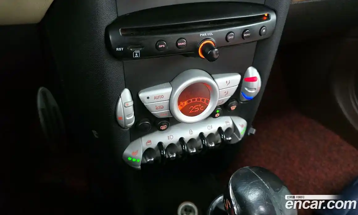 Mini Clubman 2009 1.6 Автомат в Москве № 135945, фото 6