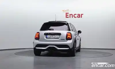 Mini Cooper 2023 2.0 Автомат в Москве № 136648, миниатюра 11