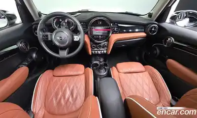 Mini Cooper 2023 2.0 Автомат в Москве № 136648, миниатюра 2