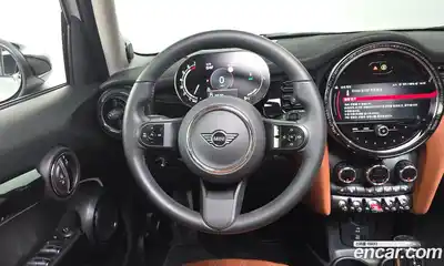 Mini Cooper 2023 2.0 Автомат в Москве № 136648, миниатюра 3