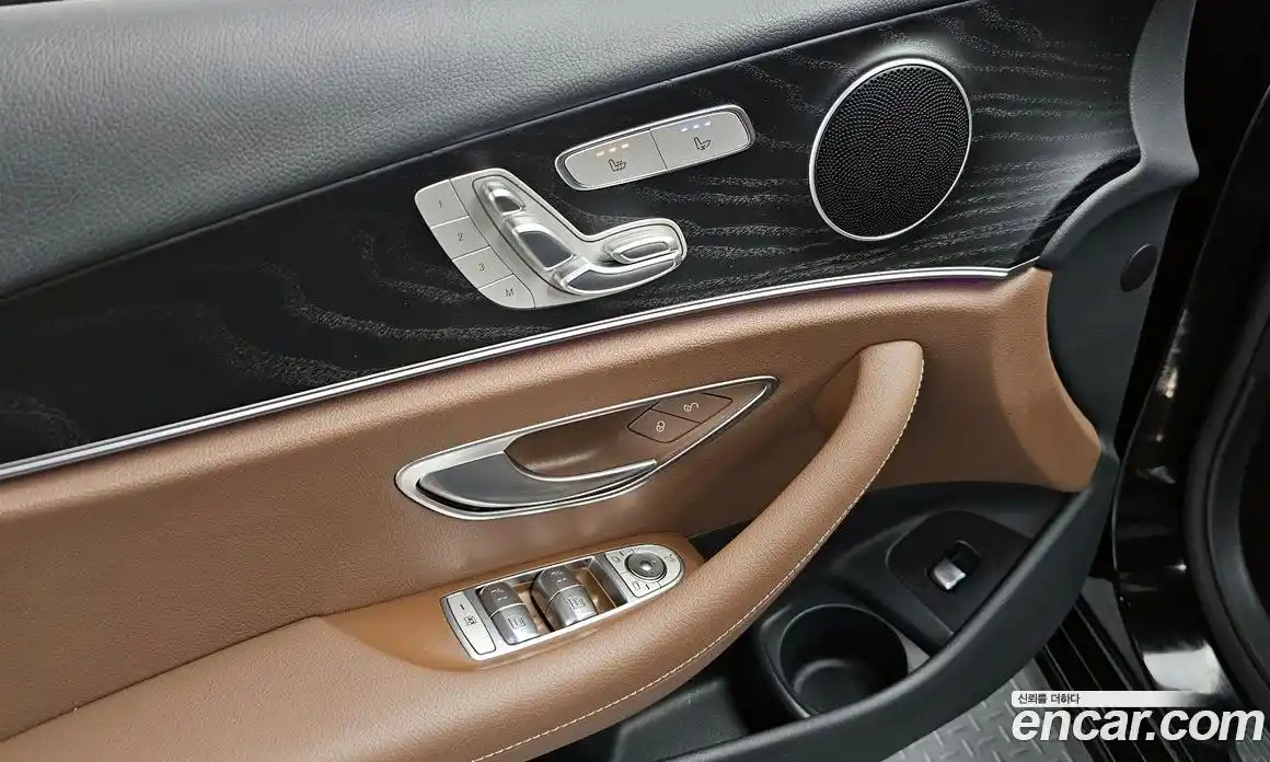 Mercedes-Benz E-Class 2023 2.0 Автомат в Москве № 137471, фото 19